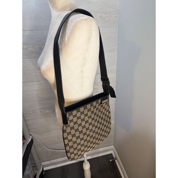 Authentic Gucci GG Supreme Canvas & Leather Shoulder Bag Beige/Black Adjustable - Picture 10 of 10